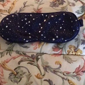 Sleep mask with stars